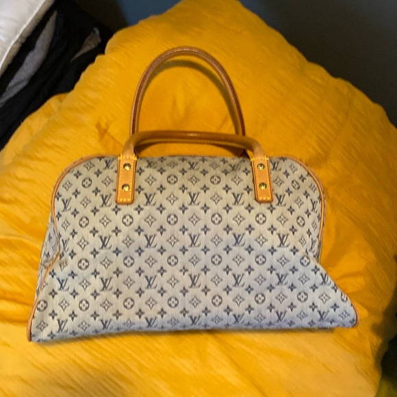 Handbags - Authentic Louis Vuitton, minilin Marie bag